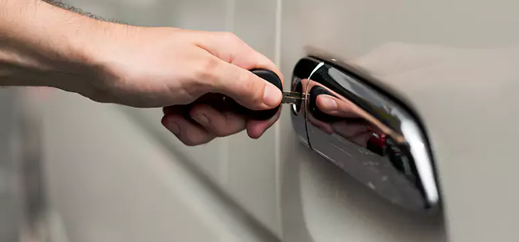 Why Choose Our Auto Locksmith Team in Boca Raton, FL?