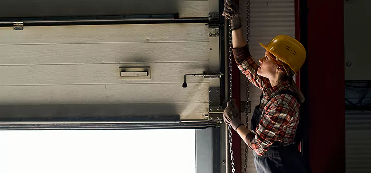Addressing Common Garage Door Stoppage Issues in Boca Raton, FL